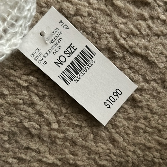 Scarf bundle - Picture 9 of 9